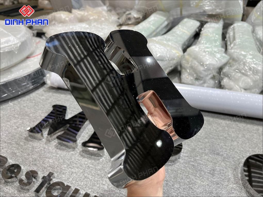 chữ inox trắng gương