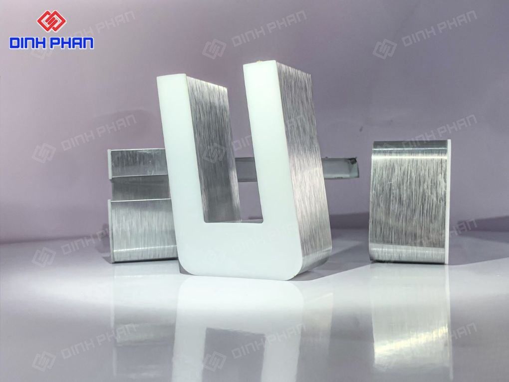 chữ nhôm trắng xước